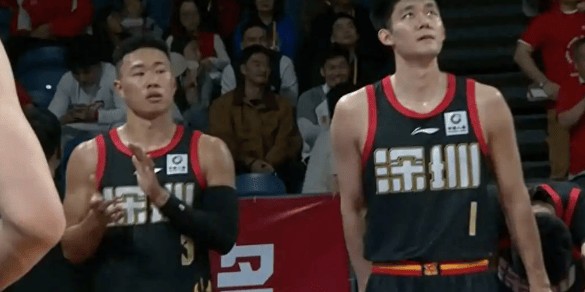 开云体育app-深圳12连胜VS四川37连败！CBA两极分化，多队卡位战火纷飞