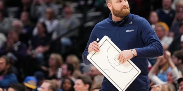 开云体育app官网-【体坛篮球秀】爵士“创造”奇迹 各队“报价”约基奇