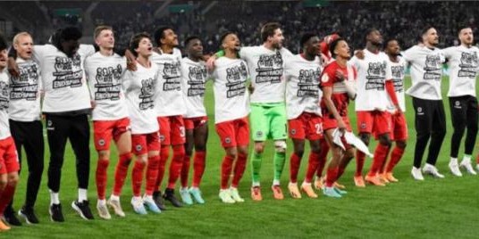 开云体育app官网-欧联冠军vs卫冕冠军——德国杯决赛，杯赛专家的聚会