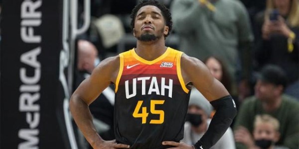 开云体育app官网-【体坛篮球秀】爵士“创造”奇迹 各队“报价”约基奇