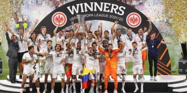 开云体育app官网-欧联冠军vs卫冕冠军——德国杯决赛，杯赛专家的聚会